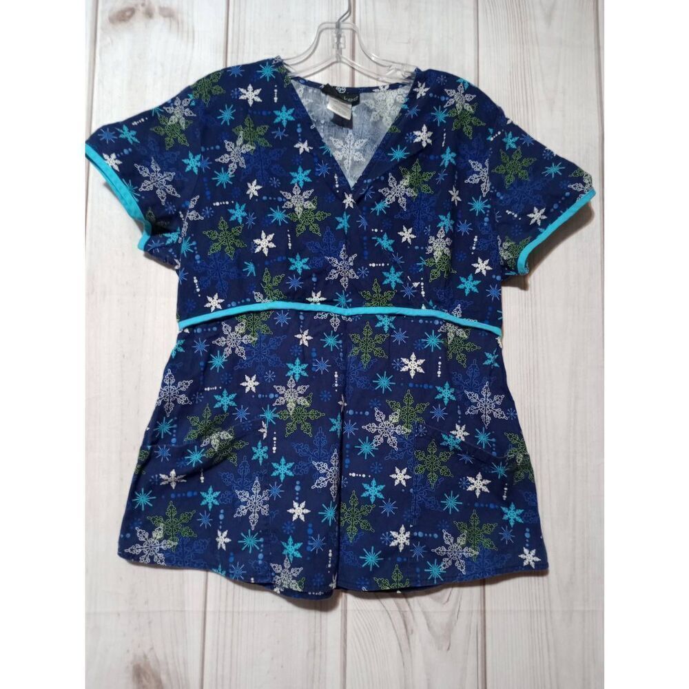 Cherokee Scrub Top Ladies Medium Blue Snowflake